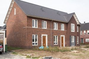 Seriematige woningbouw